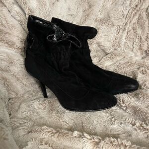 💎 Black Suede Booties w/ Crystal Detail – Bourne Cameron Size 7